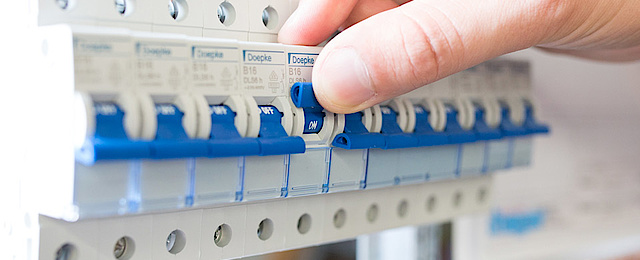 Schalt­schrank­bau bei Elektro-Technik Herold in Weismain