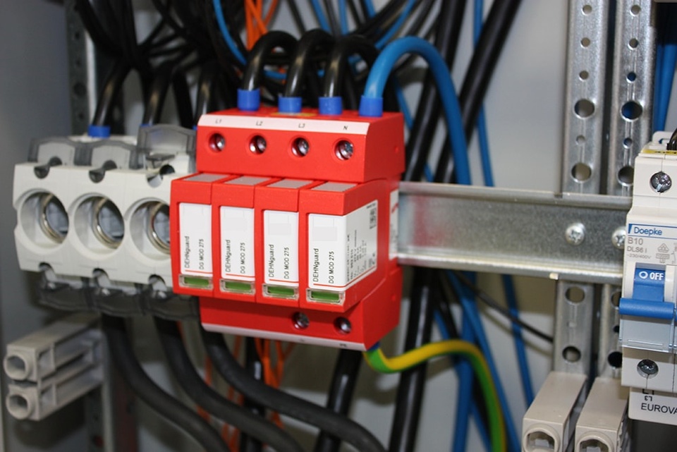 U berspannungsschutz bei Elektro-Technik Herold in Weismain